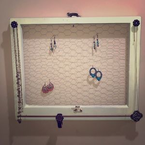 Jewelry holder